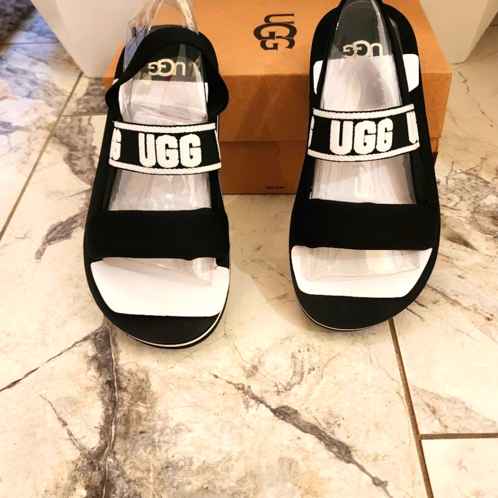 Ugg Zuma Sling -** New in box**